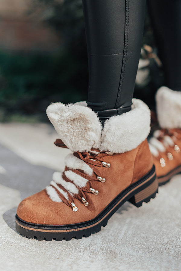 Favor The Cold Fur Lined Boot In Brown-Beginning Fashion