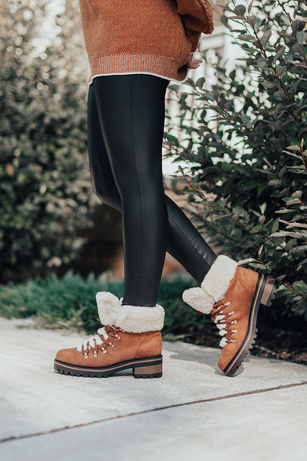 Favor The Cold Fur Lined Boot In Brown-Beginning Fashion