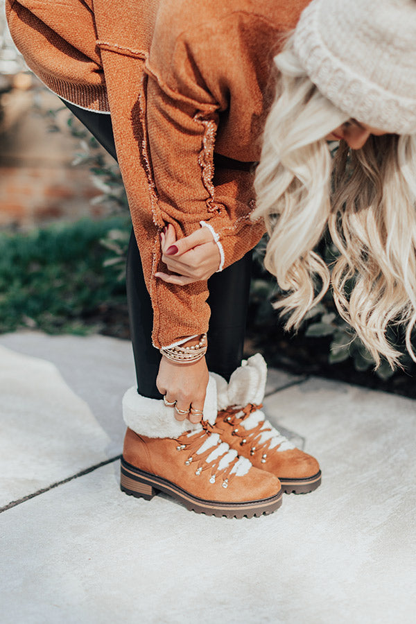 Favor The Cold Fur Lined Boot In Brown-Beginning Fashion