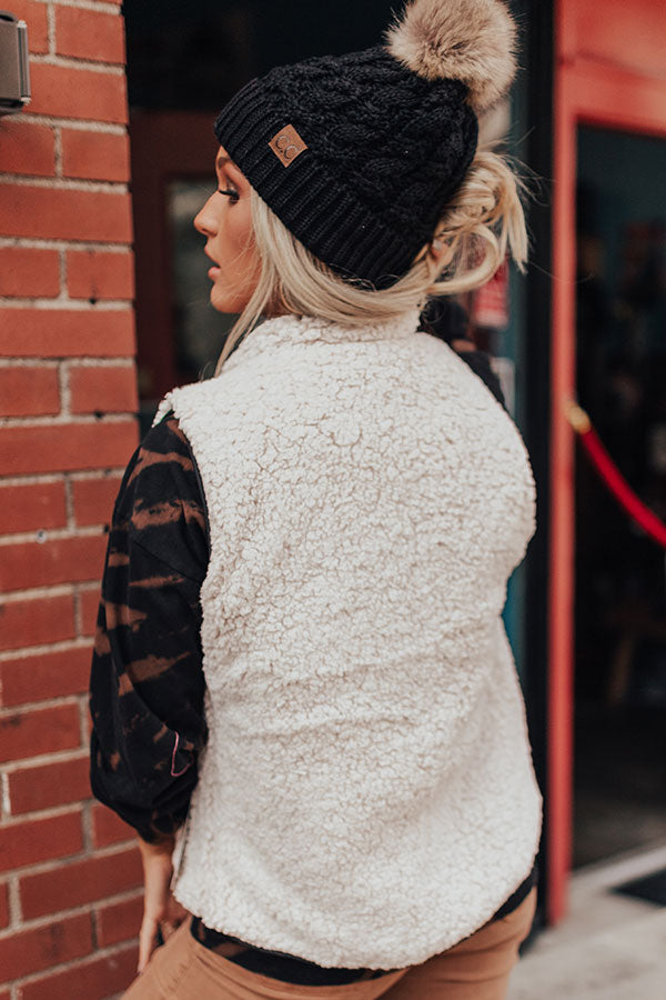 Blue Ridge Weekend Sherpa Lined Vest In Black-Beginning Fashion