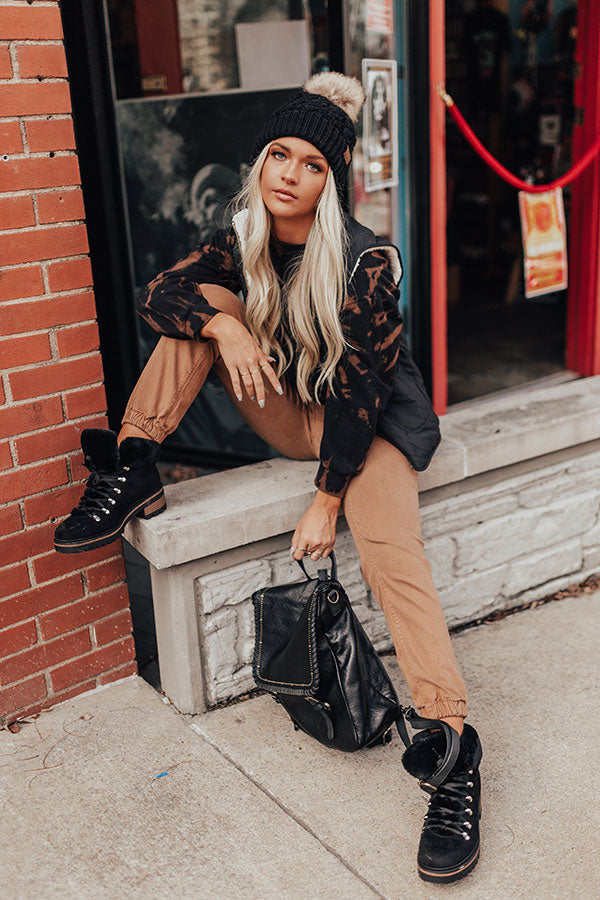 Blue Ridge Weekend Sherpa Lined Vest In Black-Beginning Fashion