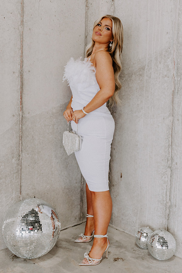 Cue The Lights Feather Dress Curves-Beginning Fashion