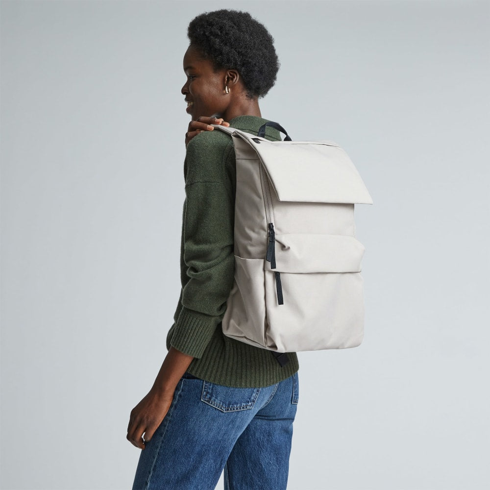 The ReNew Transit Backpack | Warm Quartz-styoma