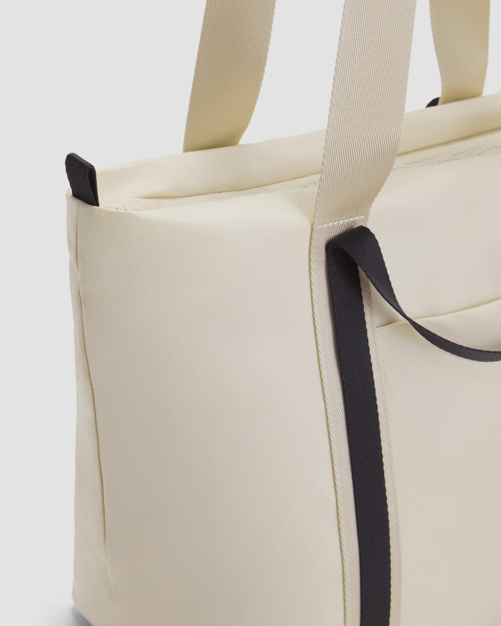The Recycled Nylon Tote | Parchment-styoma