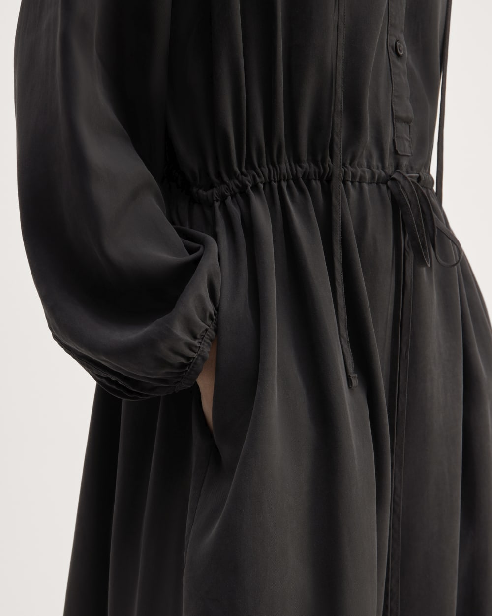 The TENCEL™ Gathered Maxi Dress | Black-styoma