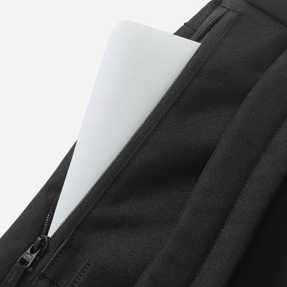 The ReNew Transit Backpack | Black-styoma
