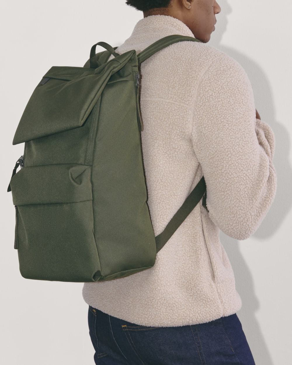The ReNew Transit Backpack | Dark Forest-styoma