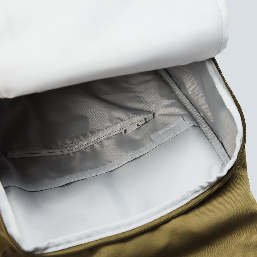 The ReNew Transit Backpack | Nutria / Beech-styoma