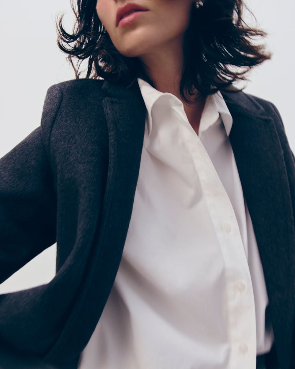 The Topcoat in Wool | Dark Charcoal Melange-styoma