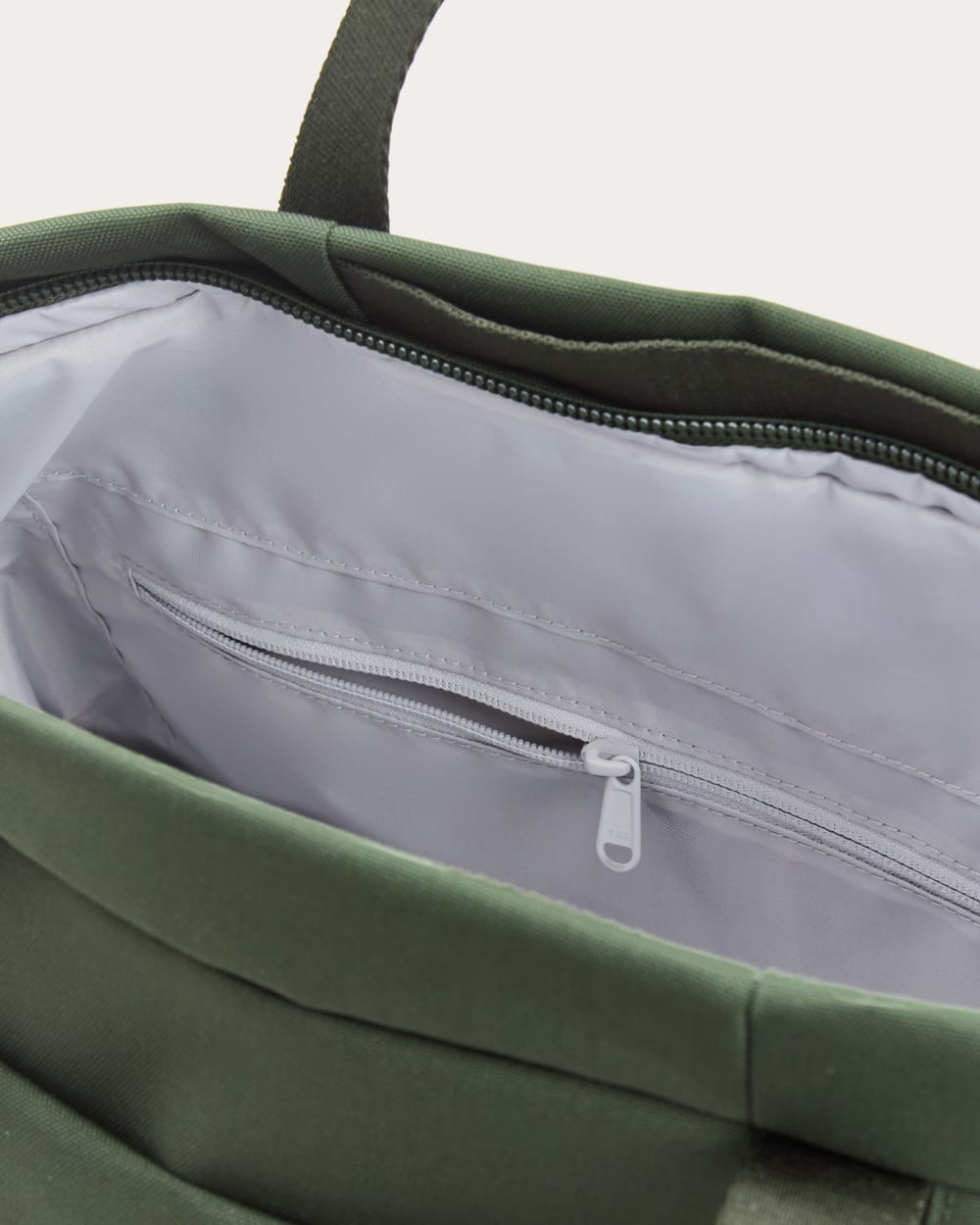 The ReNew Transit Weekender | Dark Forest-styoma