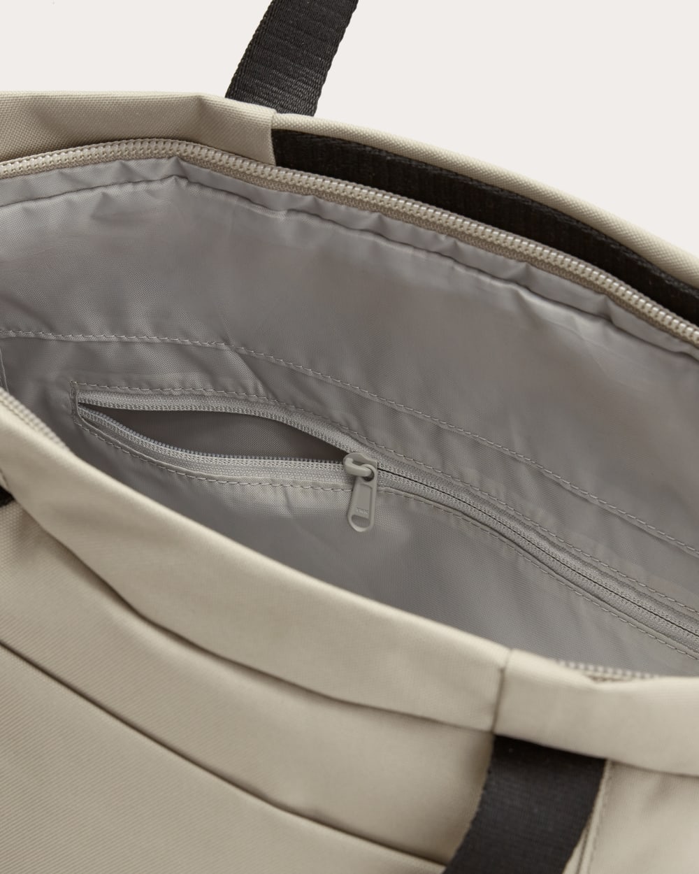 The ReNew Transit Weekender | Warm Quartz-styoma