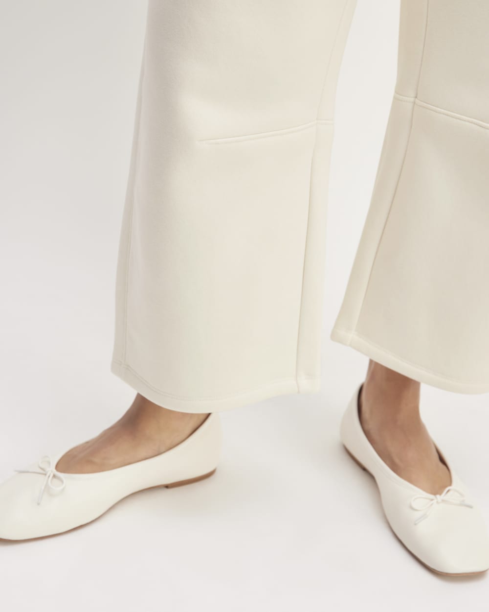 The ReTrack Barrel Sweatpant | Bone-styoma