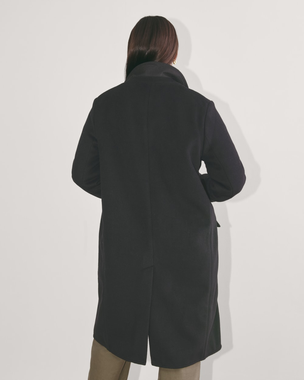 The Topcoat in Wool | Black-styoma