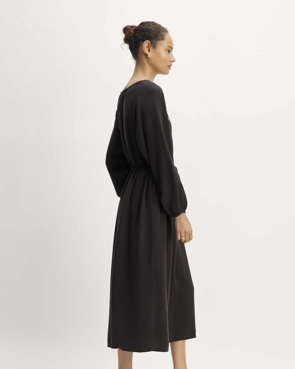 The TENCEL™ Gathered Maxi Dress | Black-styoma