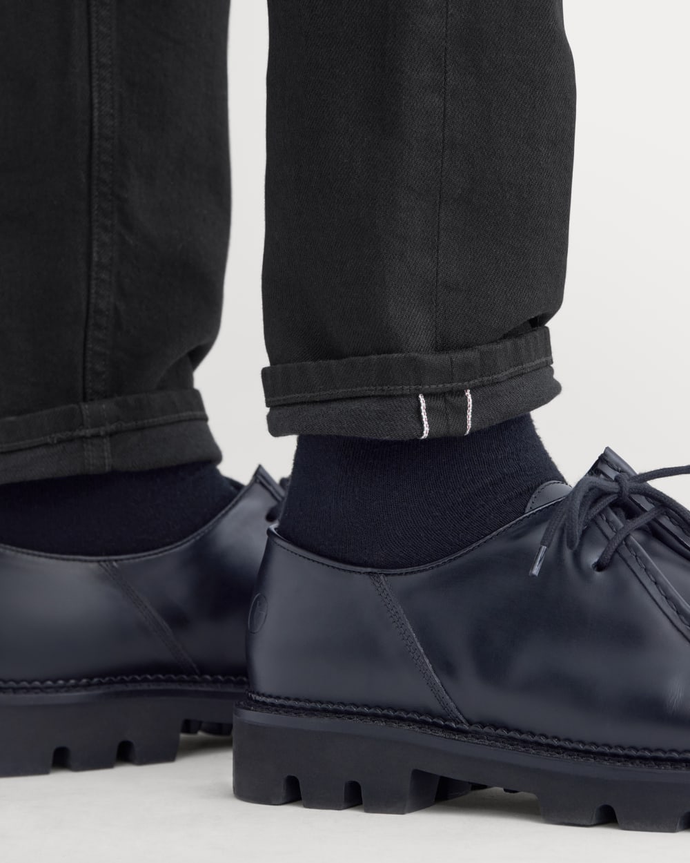 The Selvedge Slim-Fit Jean | Shadow Rinse-styoma