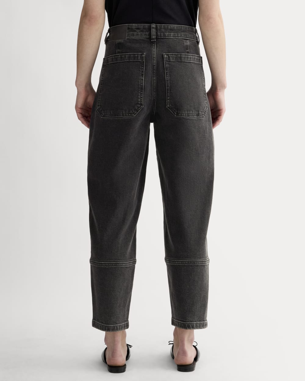 The Utility Barrel Jean | Washed Black | Regular-styoma