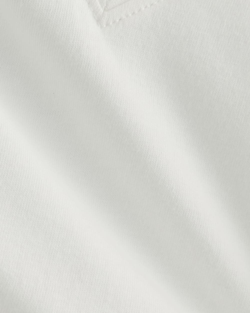 The Slim V-Neck Tee in Essential Cotton | White-styoma