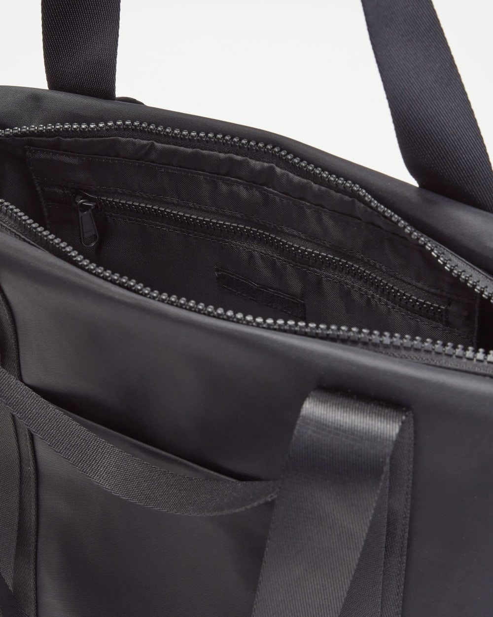 The Recycled Nylon Tote | Black-styoma