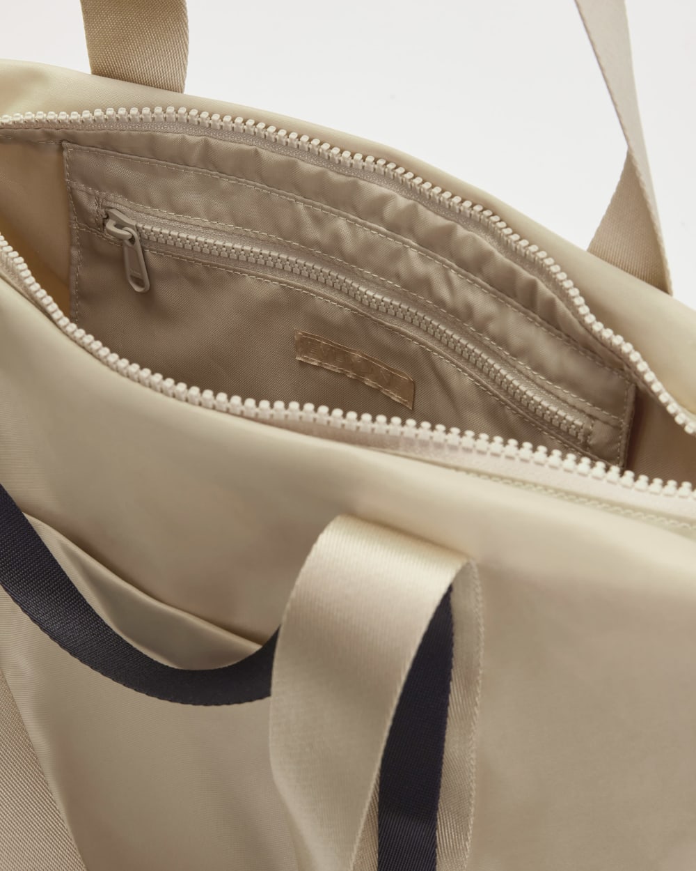The Recycled Nylon Tote | Khaki-styoma