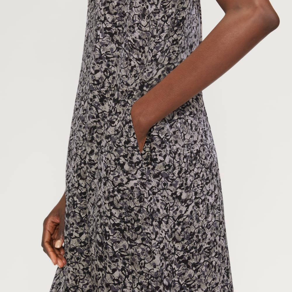 The Satin V-Neck Maxi Dress | Splatter-styoma