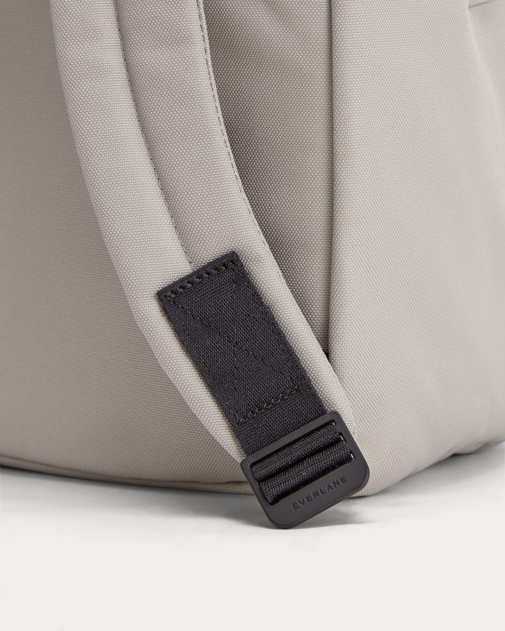 The ReNew Transit Backpack | Warm Quartz-styoma