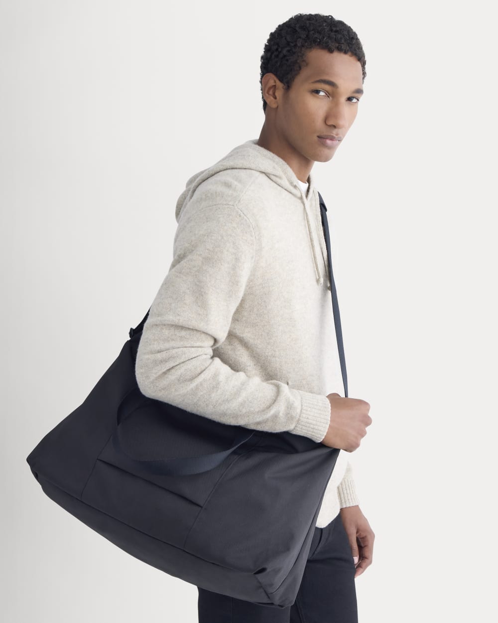 The ReNew Transit Weekender | Black-styoma