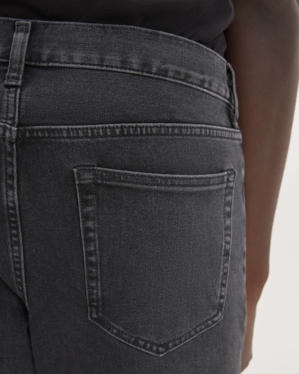 The Skinny 4-Way Stretch Organic Jean | Uniform | Washed Black-styoma