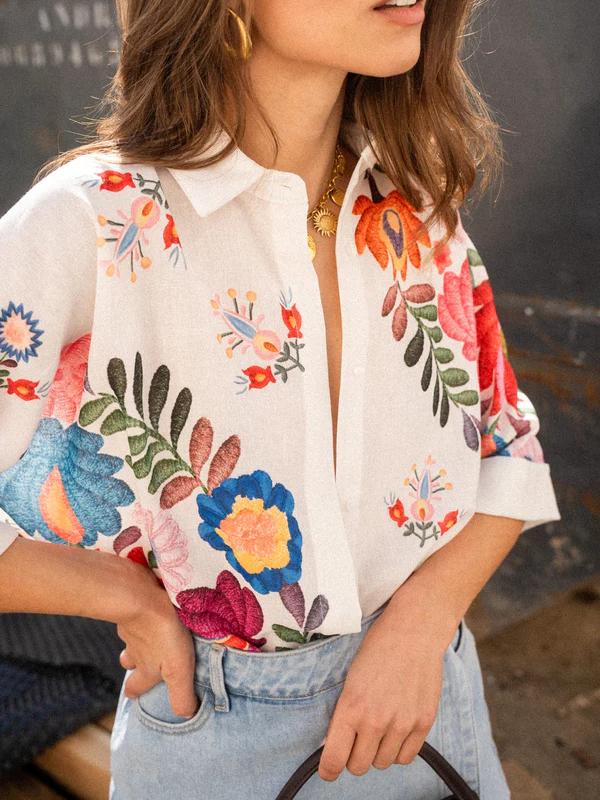 Carla short-sleeved shirt with floral pattern