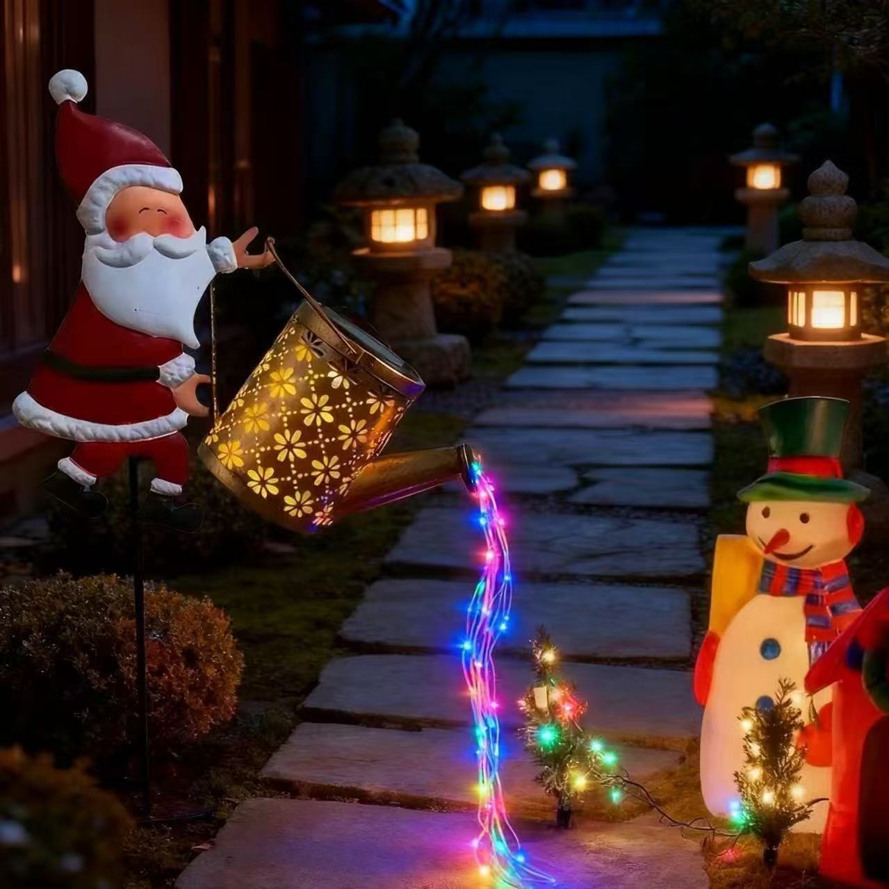 Solar-powered Santa Claus lawn light, wrought iron openwork goblin outdoor courtyard garden sculpture ornament