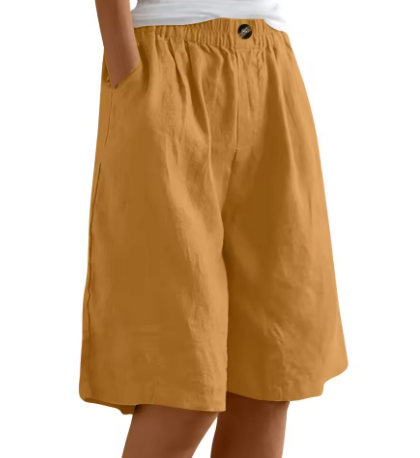 Cotton and linen loose-fitting shorts are comfortable and breathable.