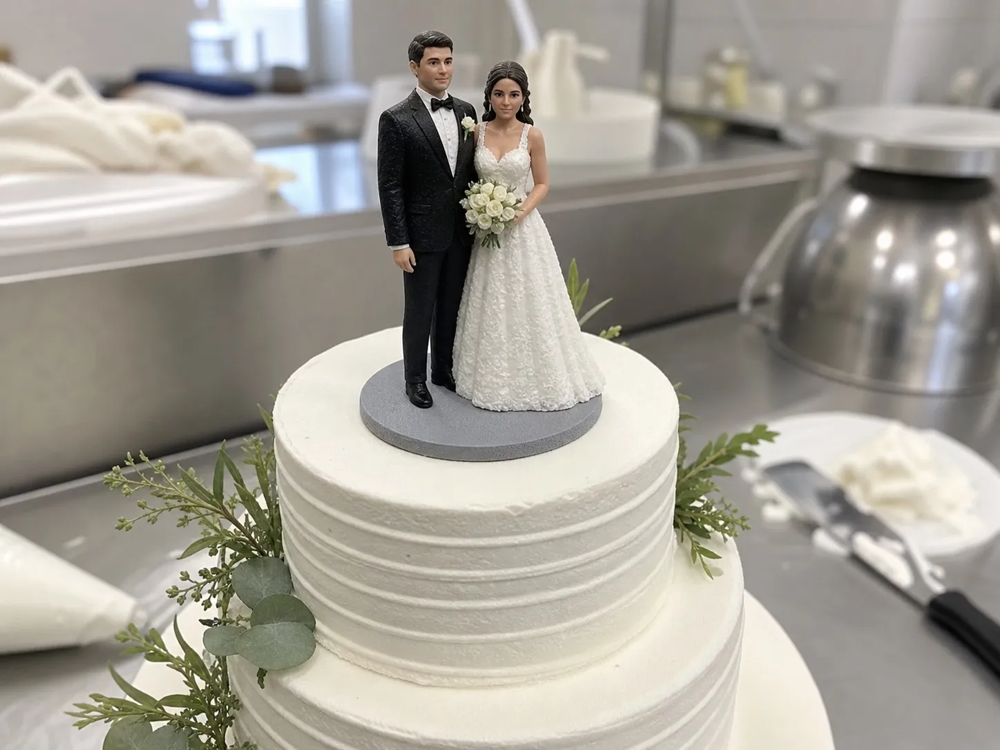 Wedding couple figurine from photo final keepsake display angle