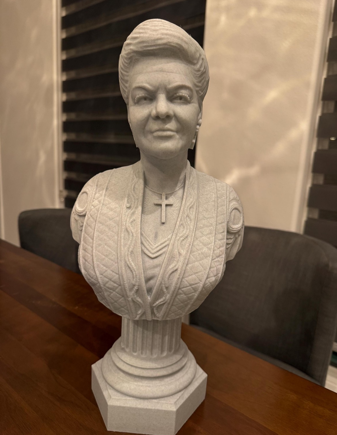 {"default":"Img 02 602492"}
