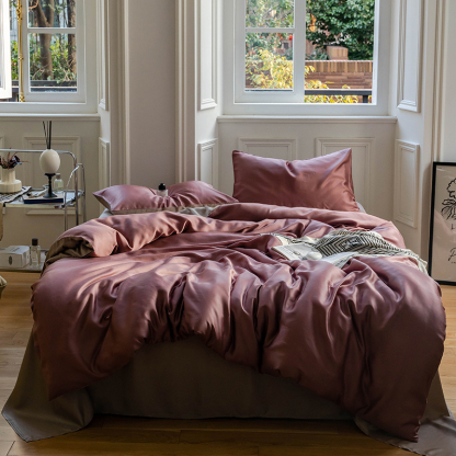 TENCEL™ Lyocell Bedding Set – Berry & Blossom Collection