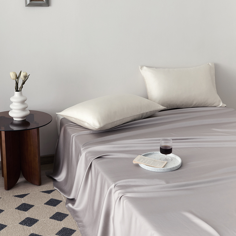 TENCEL™ Lyocell Bedding Set – Berry & Blossom Collection