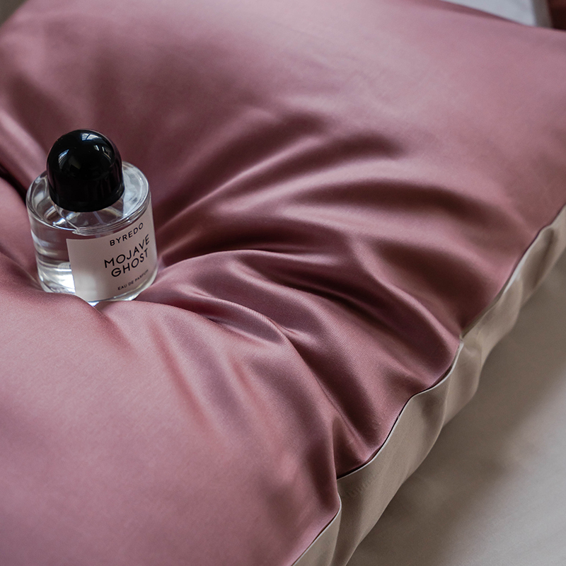 TENCEL™ Lyocell Bedding Set – Berry & Blossom Collection