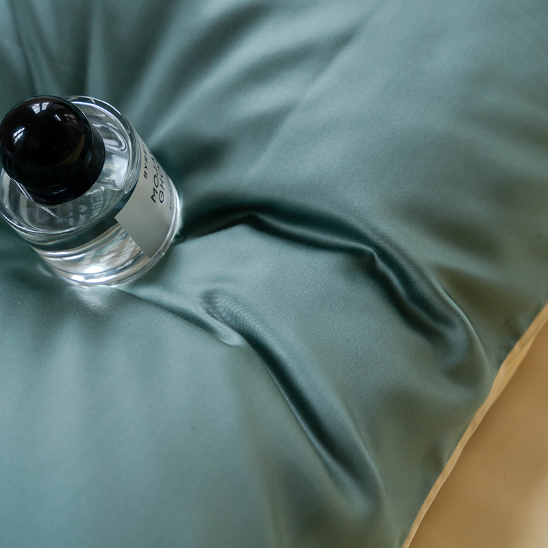 TENCEL™ Lyocell Bedding Set – Sky & Aurora Collection