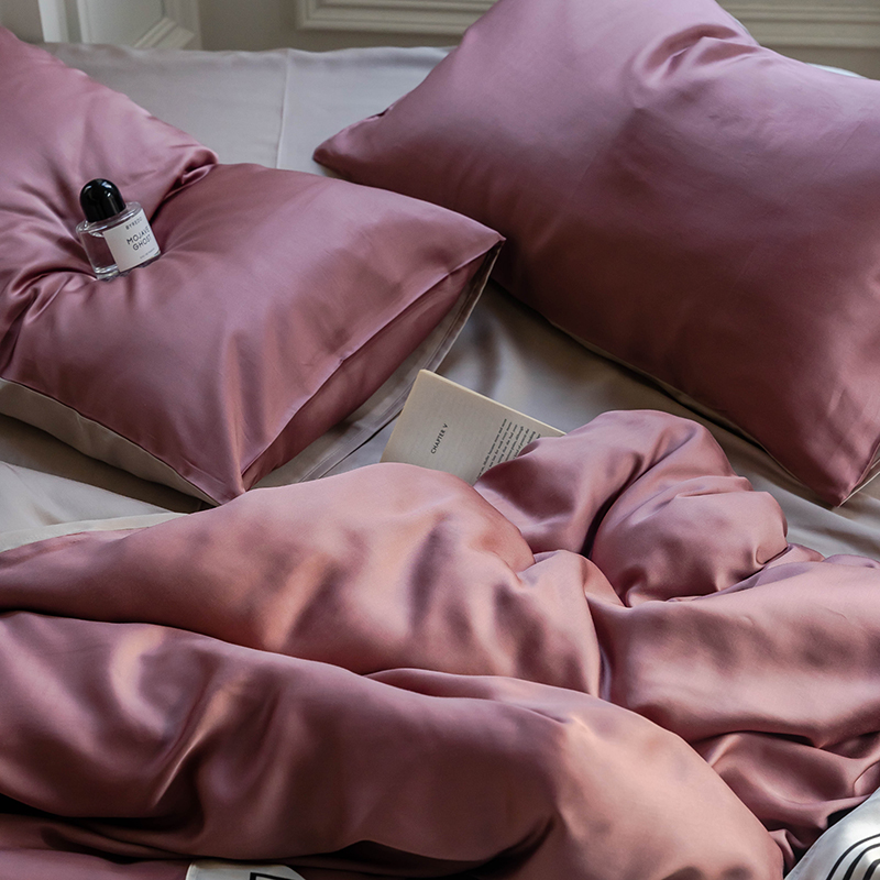 TENCEL™ Lyocell Bedding Set – Berry & Blossom Collection