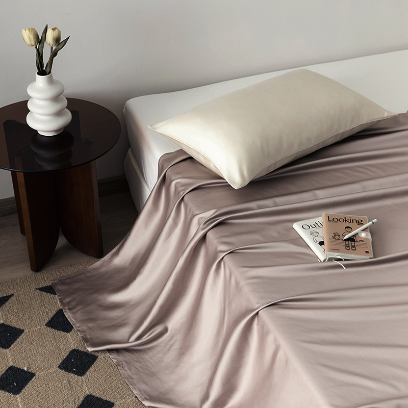 TENCEL™ Lyocell Bedding Set – Berry & Blossom Collection