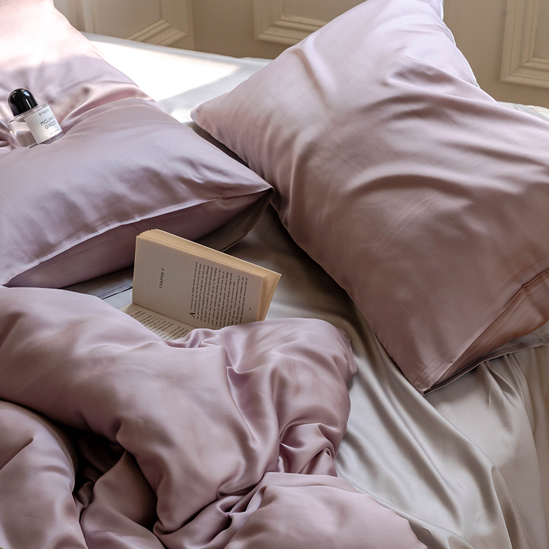 TENCEL™ Lyocell Bedding Set – Berry & Blossom Collection