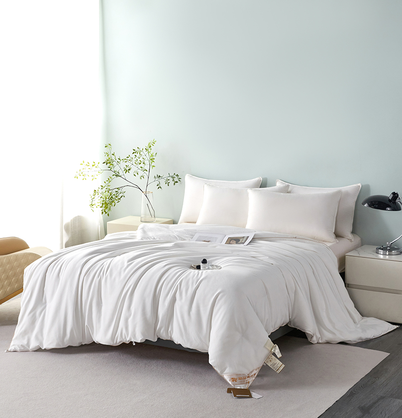 Premium Mulberry Silk Duvet – White