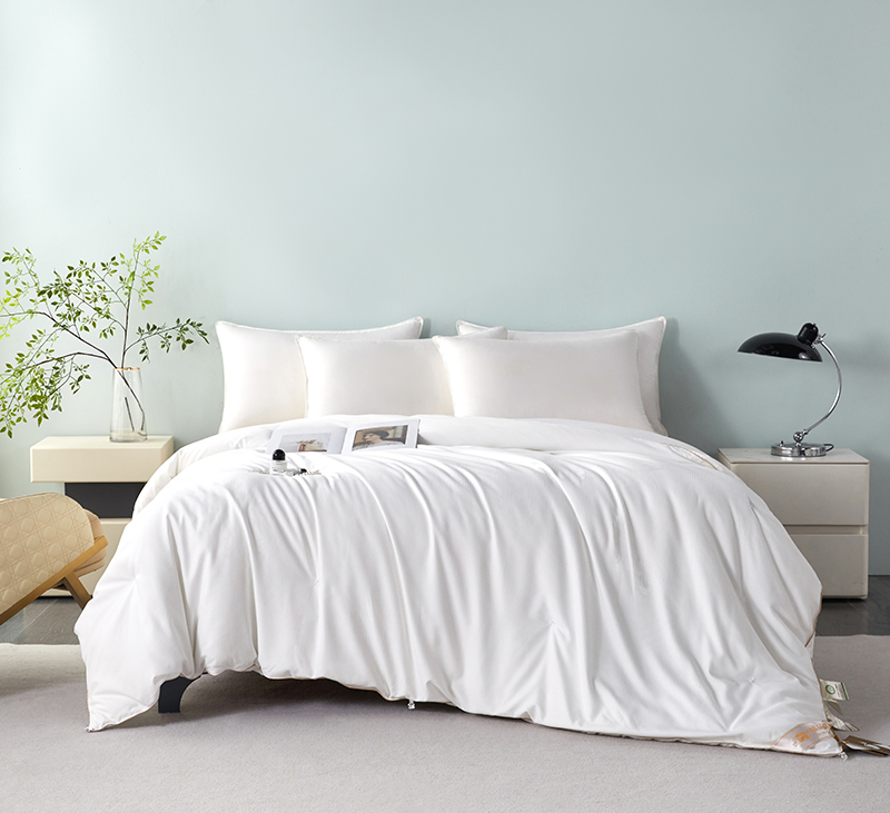 Premium Mulberry Silk Duvet – White