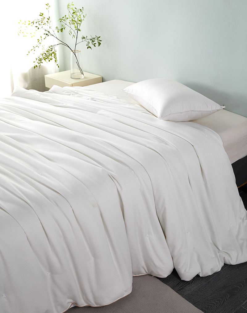 Premium Mulberry Silk Duvet – White