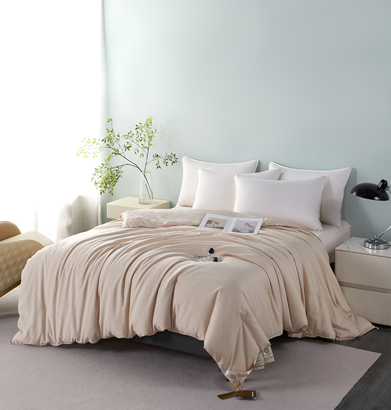 Premium Mulberry Silk Duvet – Beige