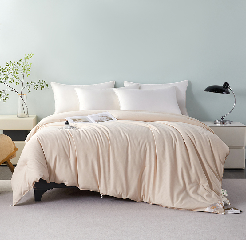 Premium Mulberry Silk Duvet – Beige