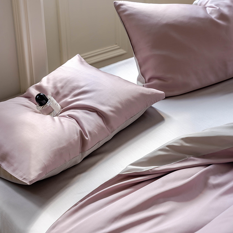 TENCEL™ Lyocell Bedding Set – Berry & Blossom Collection