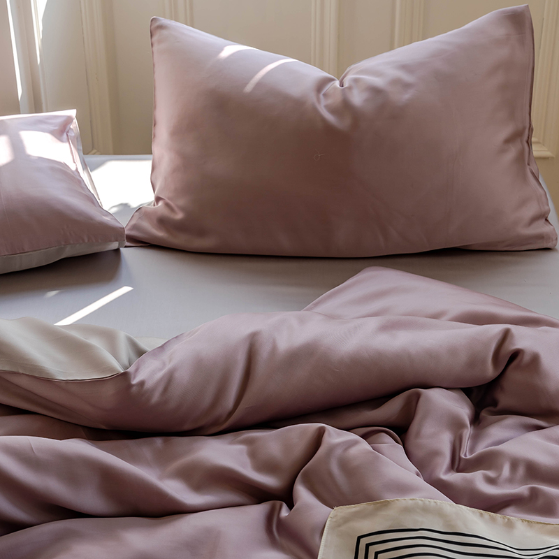 TENCEL™ Lyocell Bedding Set – Berry & Blossom Collection