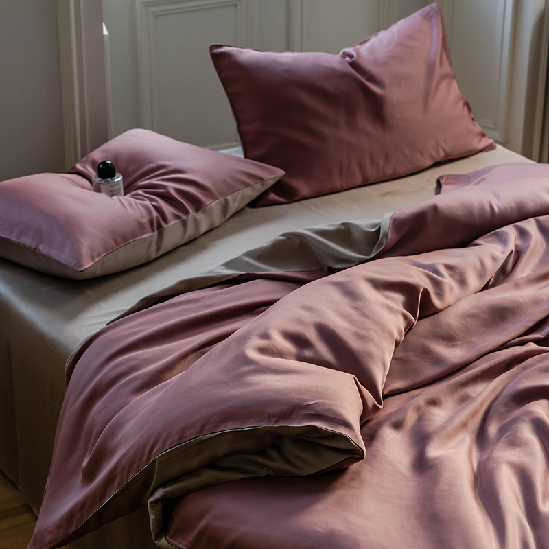 TENCEL™ Lyocell Bedding Set – Berry & Blossom Collection