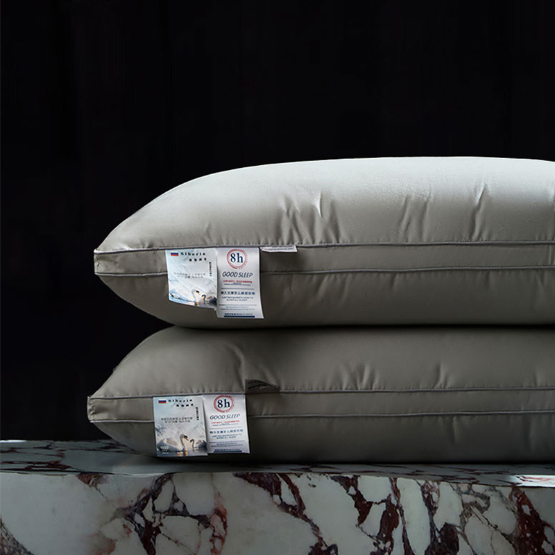 Luxury Down & Feather Pillow – Soft Hotel Comfort