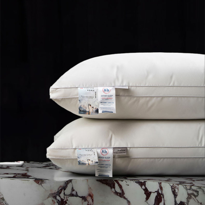 Luxury Down & Feather Pillow – Soft Hotel Comfort