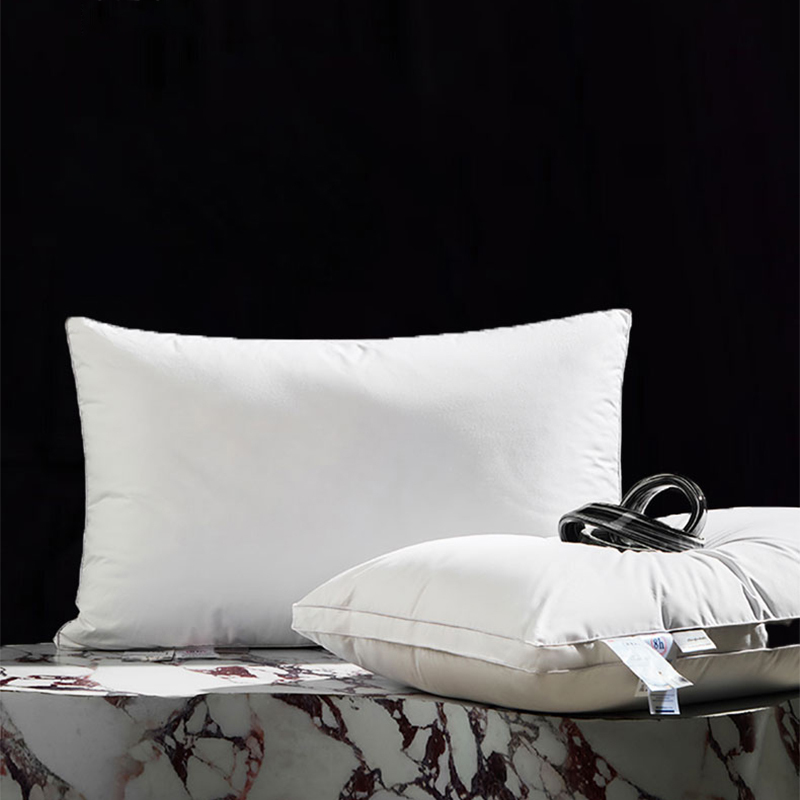 Luxury Down & Feather Pillow – Soft Hotel Comfort
